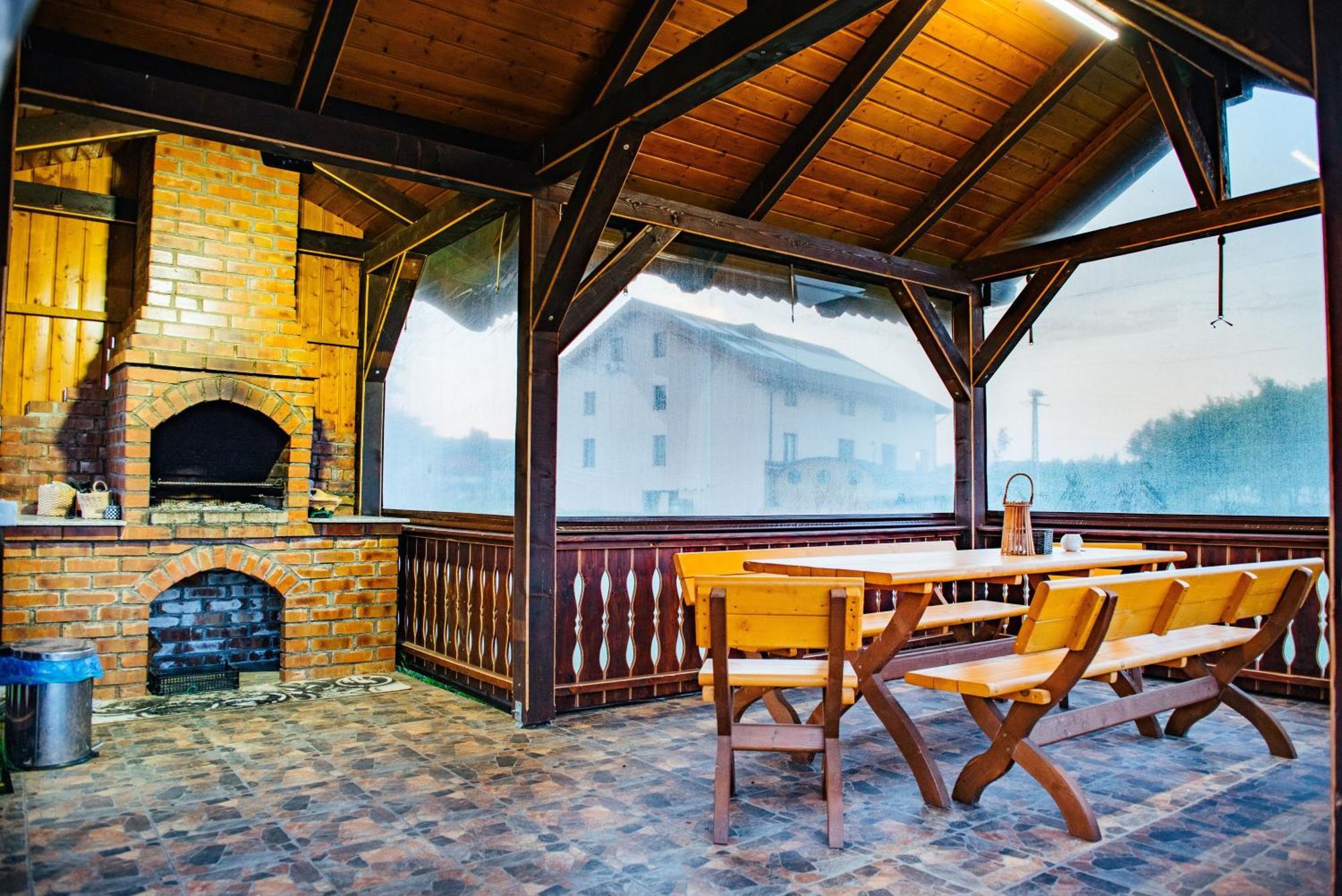 Rai Romanesc Sălişte Exterior foto