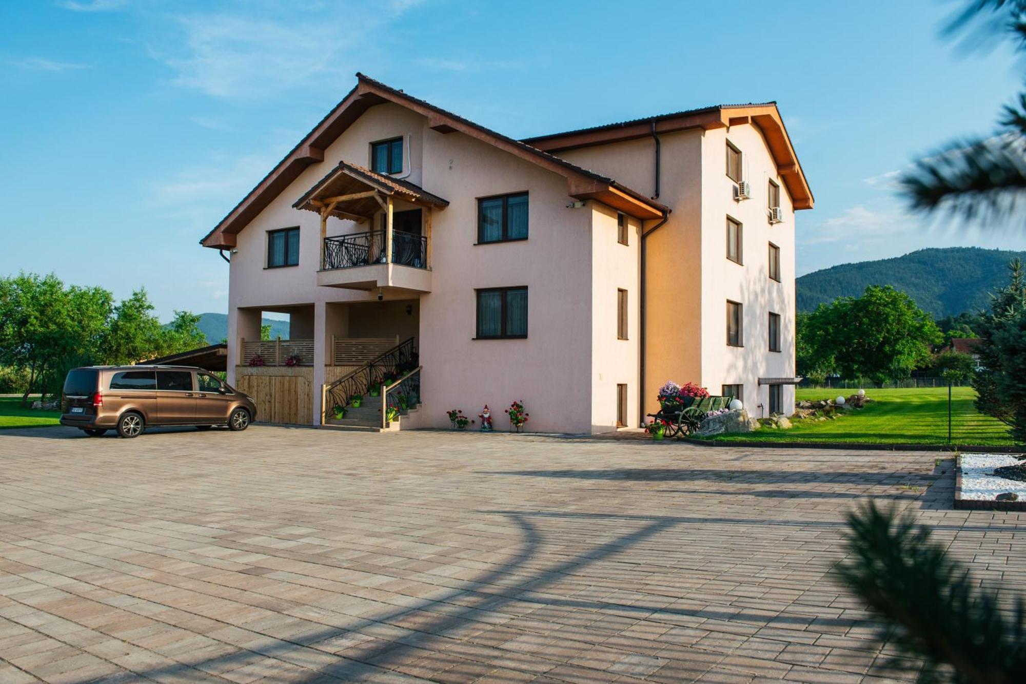 Rai Romanesc Sălişte Exterior foto